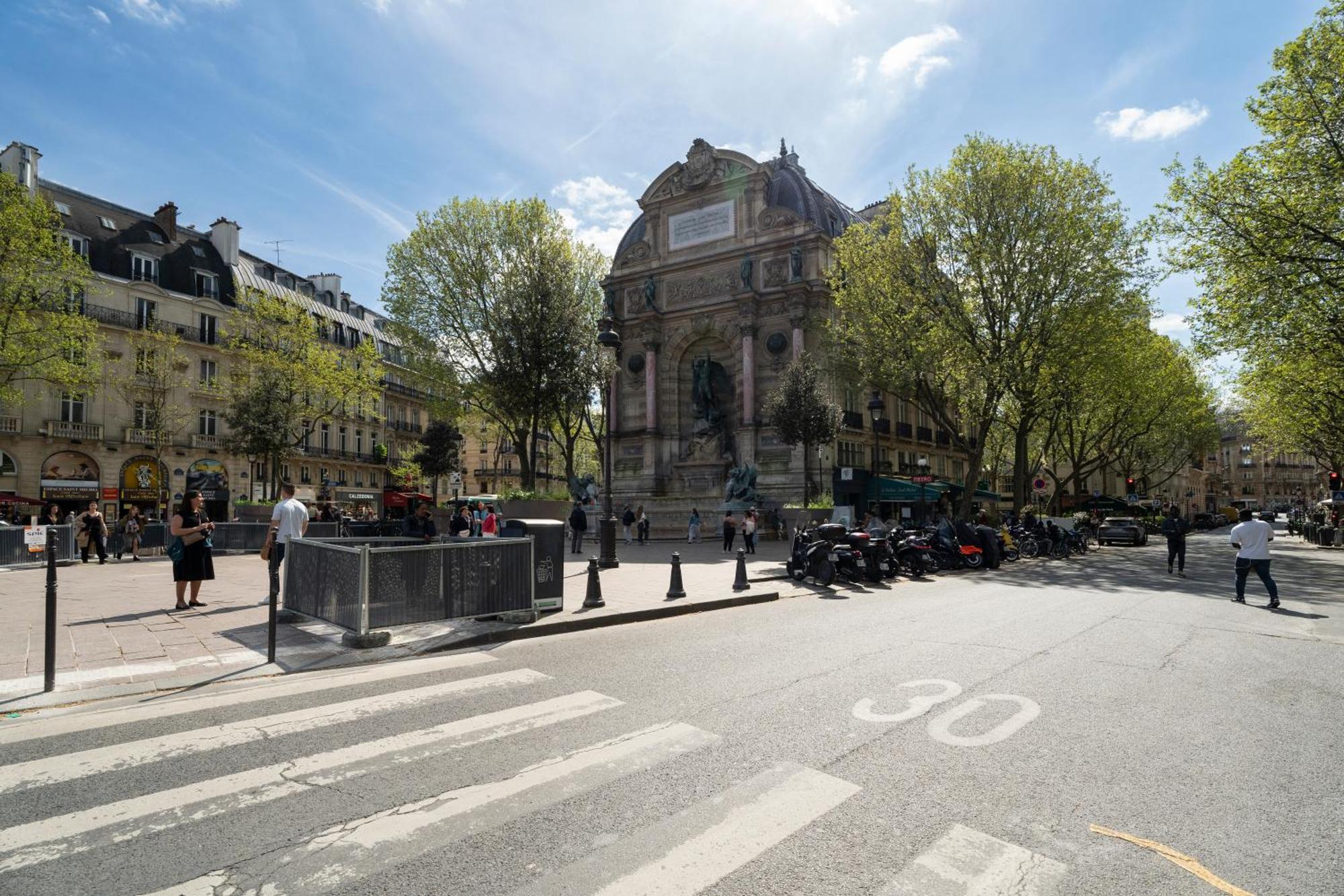 Appartement Quartier Notre Dame à Paris Extérieur photo