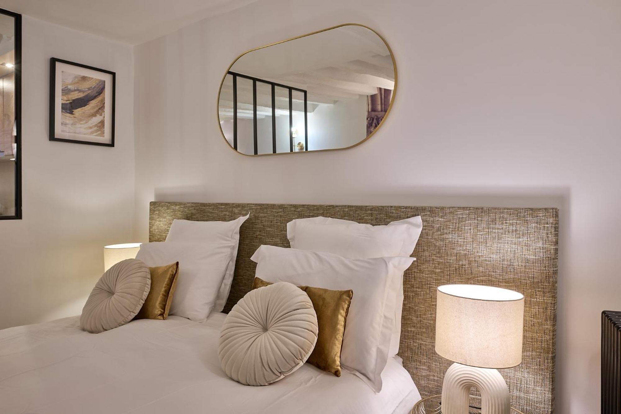 Appartement Quartier Notre Dame à Paris Extérieur photo